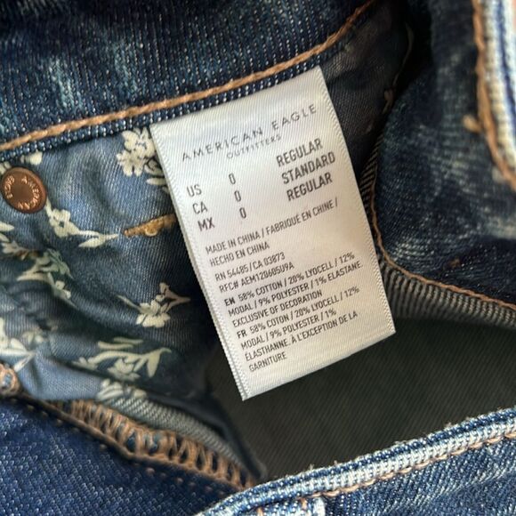 American Eagle High waisted ripped denim Jeans size 0 C17 - Picture 5 of 7